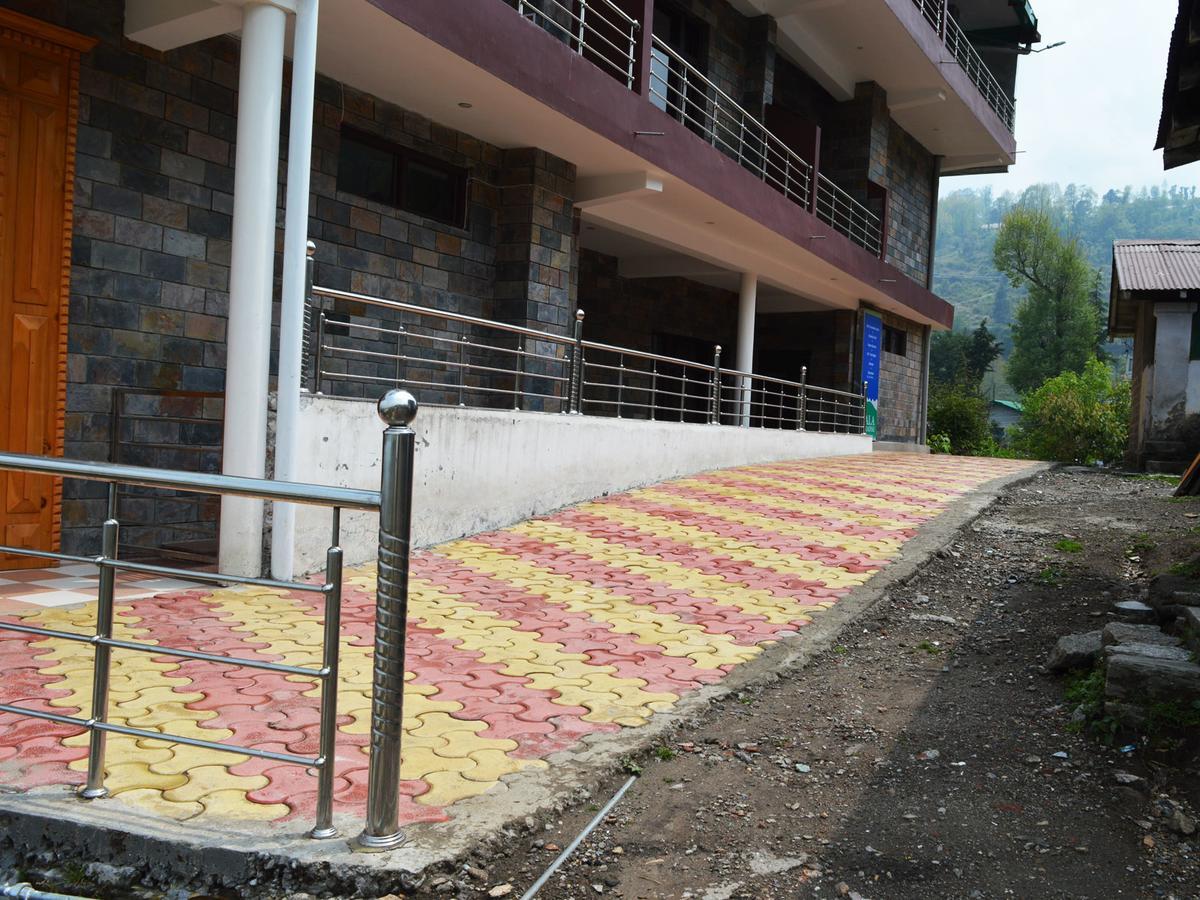 Hotel Bala Paradise Munsyari Buitenkant foto